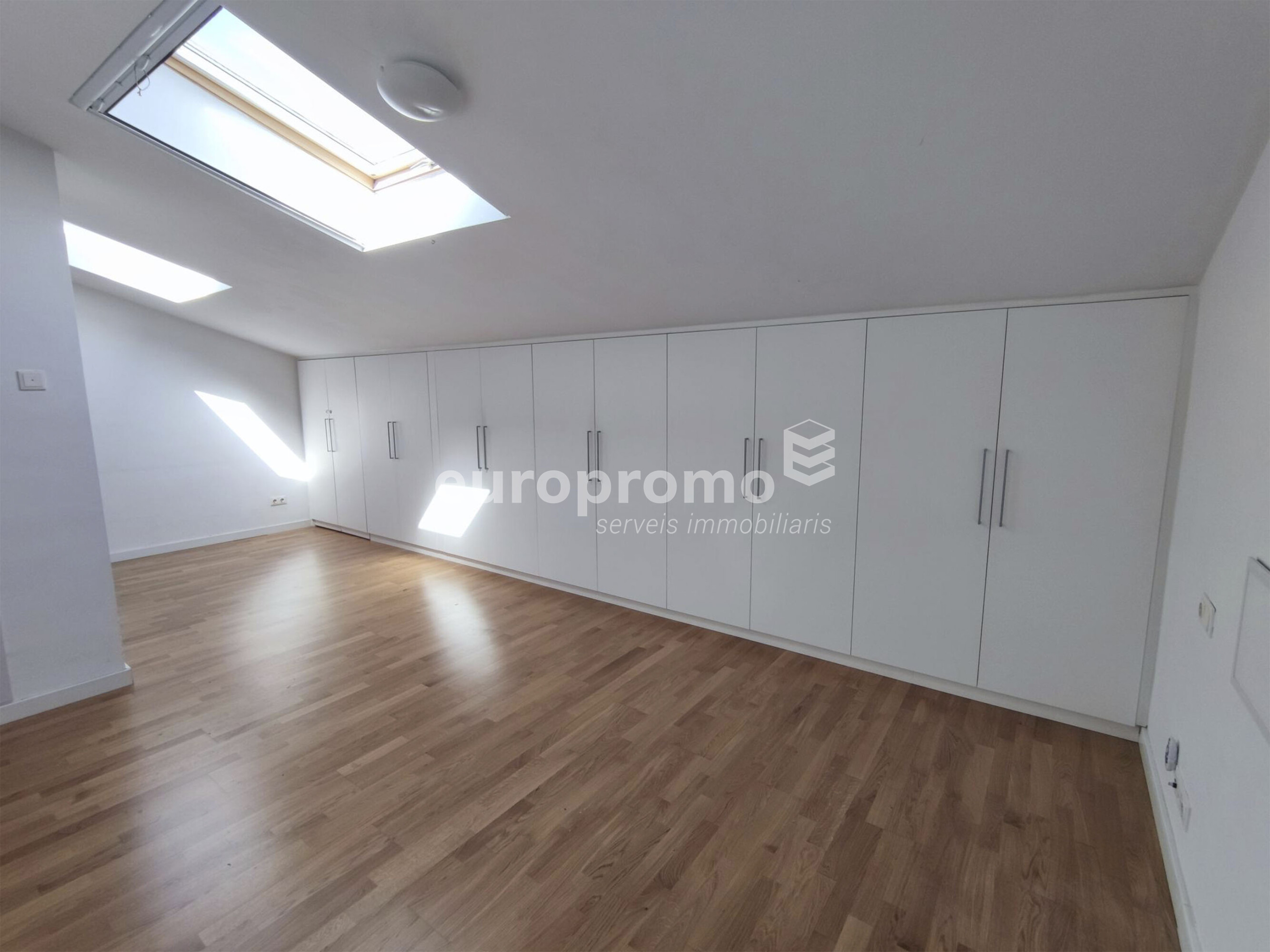 Fantástico dúplex en la zona de l'Ensanche de Girona!